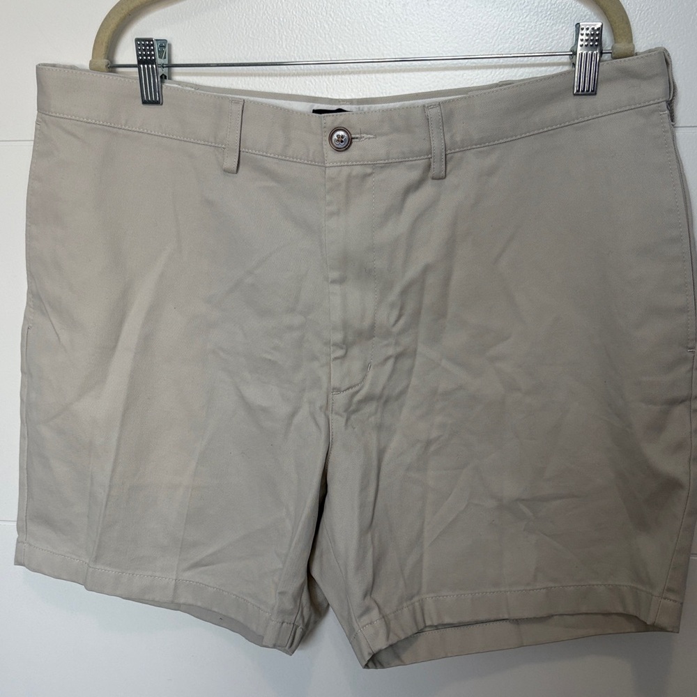 Lands' End Men's Flat Front Tan Shorts
